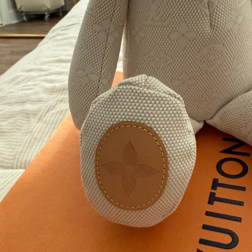 Louis Vuitton Louis Teddy Bear - Picture 2 of 10